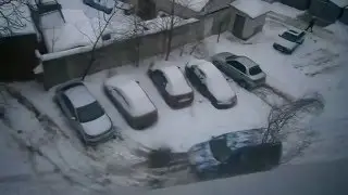 Снегопад. Утро после снегопада. Тяжело выехать со стоянки. Snowfall. The morning after a snowfall.