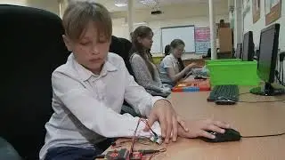 Современные игры школьников, от роботов к выбору профессии/ Главное сегодня 