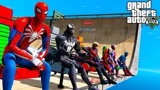 ТАЧКИ и ЧЕЛОВЕК-ПАУК с Супер-Героями Испытание на Рампе! MINI-CARS GTA V Mods