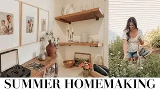 SWEET SUMMER DAYS | antique shopping, baking banana muffins, & flower arrangements!