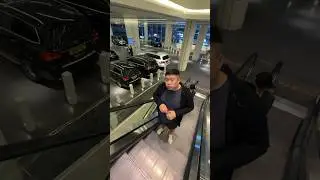 Двое из деревни приехали покупать весь автосалон