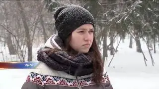 Дети занимаются спортом в холодном помещении