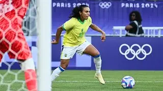 Marta pega gancho de 2 jogos e fica fora da semifinal olímpica; CBF pedirá efeito suspensivo | AFP