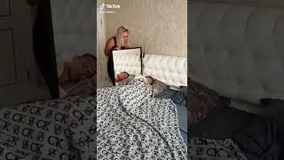 испугался своего отражения 
