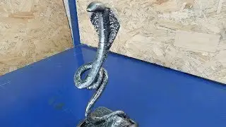 Кобра из металла!