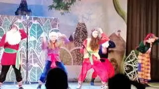 Білосніжка та семеро гномів