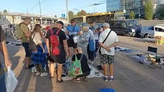 БАРАХОЛКА НА ТИТА. КИЇВ. ВЕЛИКЕ ПОЛЮВАННЯ ЛЮДЕЙ НА ПОРЦЕЛЯНУ, ФАРФОР.