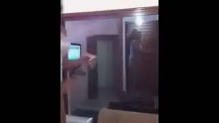 Hot Arab Lebanese teen dancing and teasing   صاروخ لبنانية ترقص باغراء