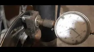 как выравнять тормозной диск на мотоцикле.