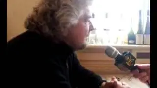 Radio MonteCarlo intervista Beppe Grillo 1/2
