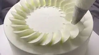 New Easy trick for cake decoration . How to Make the Most Amazing White Cake. УКРАШЕНИЕ ТОРТА КРЕМОМ