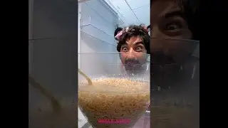 أمي تمنعني أنا والقطة من الأكل كثيرًا😧🤕🍜