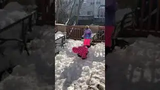 Princess Vicky and Yeya playing with the snow ❄️ ❄️