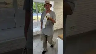 ГЕННАДИЮ ГОРИНУ ПОДАРИЛИ МОБИЛЬНЫЙ ТЕЛЕФОН