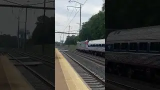 Amtrak crescent 19 passes Odenton with ACS-64 642 and a hornshow