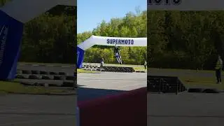 Фома Калинин показывает, как надо прыгать на #супермото