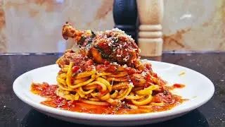 Linguini & Chicken 파마산 치즈를 곁들인 토마토 소스