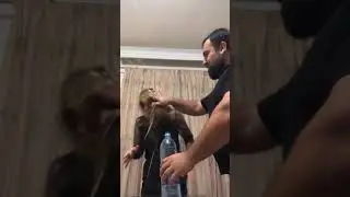 парень облил девушку водой и разбил об голову яйцо пранк 