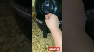 Easy Air Fryer Cleaning #shortvideo #tipsandtricks #cleanwithme