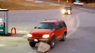 IDIOTS IN CARS 37 (Crashes, Red Light, Icy Roads, Crazy People)