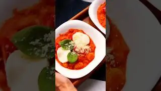 Очень простой рецепт!  Ньоки в томатном соусе с творожным сыром 🤤 