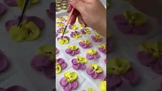 Квіти із айсингу #олятортик#паска#торт#зефір#