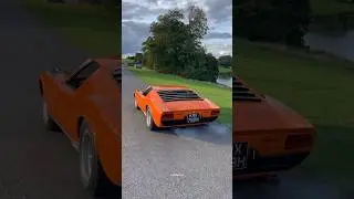 Lamborghini MIURA Acceleration sounds Amazing! 