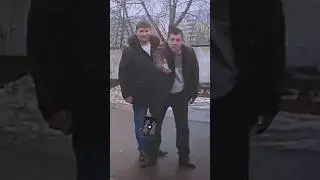 Дал ЛЕЩА пьяному мужику, который оскорбил его маму