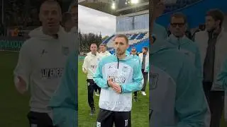 Михаил Литвин и тренер LIT ENERGY настраивают команду во время тайм-аута в матче против BROKE BOYS!