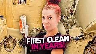 YEARS of Dirt & Dust Build Up 😱 Bathroom Deep Clean 🫧