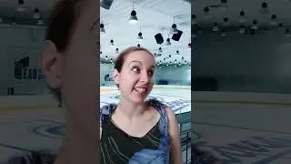 Лизонька Единорожка записывается на фигурное катание 