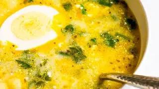 Soup with sorrel, spinach, green onion and egg