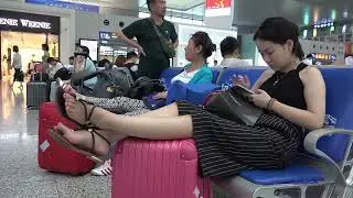 Candid Feet and Sole Chinese Girl full video 2947749136@qq com 81