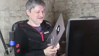 Вскрываю серебрянную кнопку