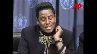 Jermaine Jackson speaks at World AIDS Day at United Nations headquarters in New York (2003)