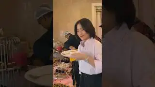 Ara Johari Nak Makan Apa tu...