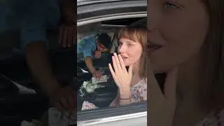 Single mother falls asleep inside the car with her baby! 