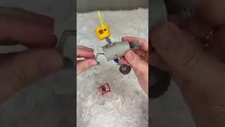 Hexbug Junkbots Buildable Trash Robot?! 😂 