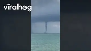 Twin Waterspouts Form in Palm Beach, Florida || ViralHog