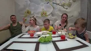 СЕМЕЙНЫЙ МУКБАНГ ПЕЛЬМЕНИ НА УЖИН | FAMILY MUKBANG DUMPLINGS FOR DINNER #mukbang #мукбанг #dumplings