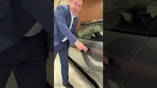 Aston Martin DB11 автомобиля Джеймса Бонда агента 007 