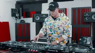 Freak - Live DJ Remix - Kanye West I Love It - James Hype