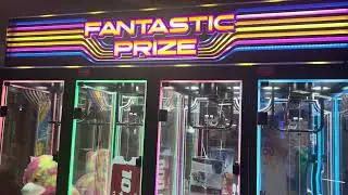 Universal space fantastic prize arcade at Center mall arcade