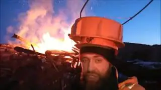 Пластиковая шляпа