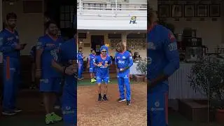 Malinga banne ka tareeka bohot 𝒌𝒆𝒛𝒖𝒂𝒍 hai Ishan Bhai 🤣💙#OneFamily #MumbaiIndians