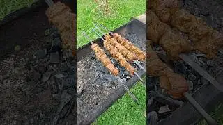 Еда шашлыки из филе свинины в луковом соевом маринаде 