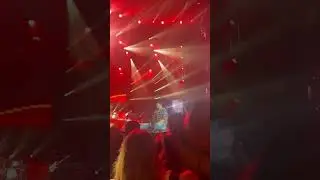 Watch: Luke Bryan slips and falls during concert 