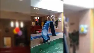 Водная горка с поворотом