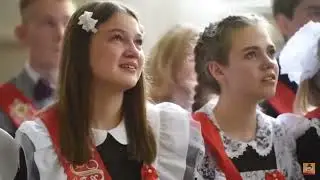 Учительница посвятила песню ученикам на выпускном вечере ❤️