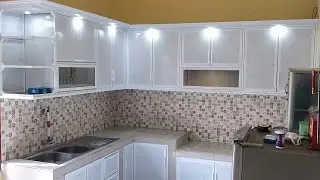 Kitchen set aluminium motif putih petir